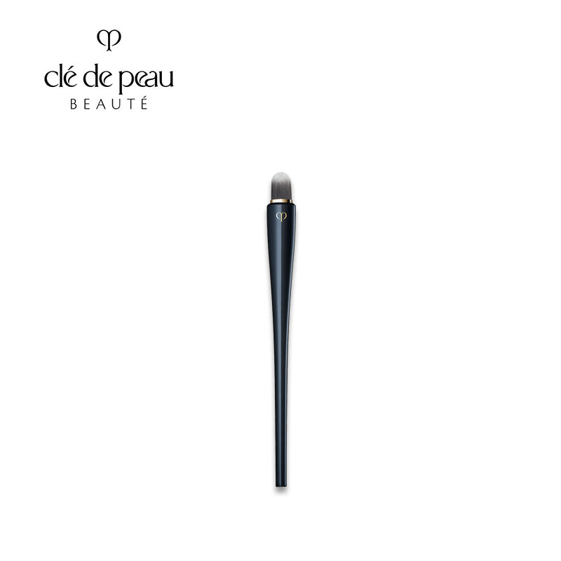 CLÉ DE PEAU BEAUTÉ Concealer Brush