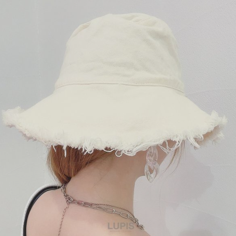 LUPIS Tassel Bucket Hat