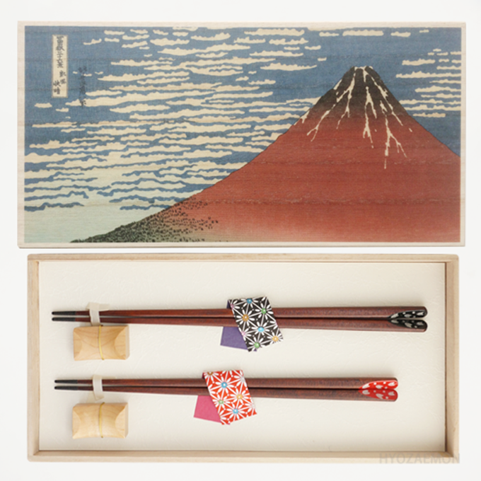 HYOZAEMON Hokusai Sakura Wood Couples' Chopsticks Set In Paulownia Box
