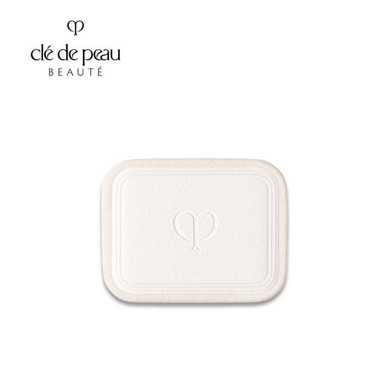 Clé de Peau Beauté Brightening Powder Foundation Sponge