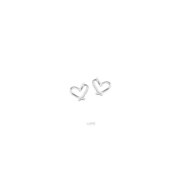 LUPIS Mini Wire Heart Earrings