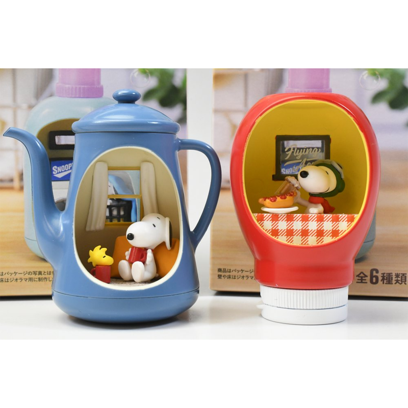 PEANUTS "SNOOPY's LIFE in a BOTTLE" Blind Box Figurine