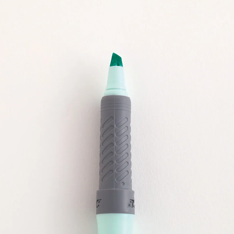 GREEN FLASH Wearing Shoes Ghost Highlighter Pen