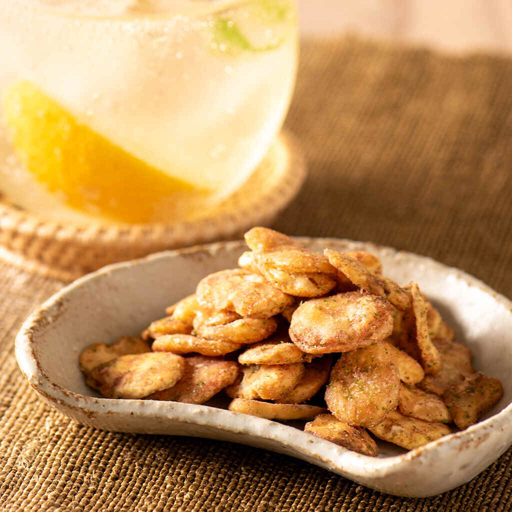 KUZEFUKU Ume Plum and Salted Nori Flavored Fried Broad Bean Snack Mix
